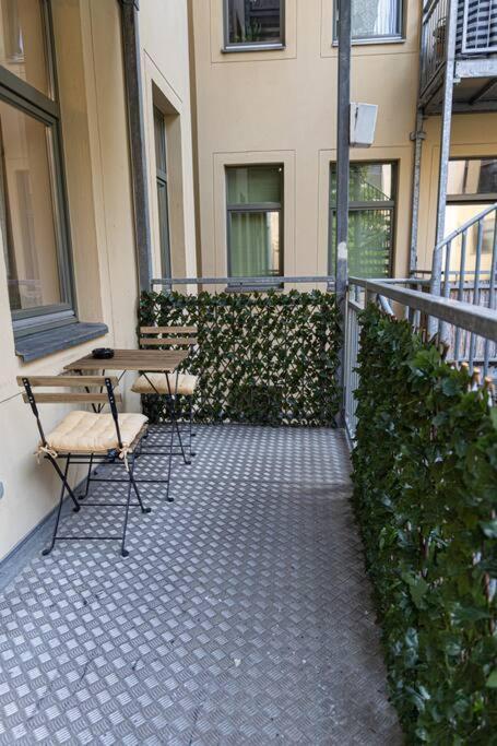 Blue Chili 23 - Modern, Zentral, Mit Balkon Apartment Magdeburg Luaran gambar